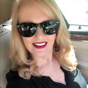 Meet your Posher, Janie